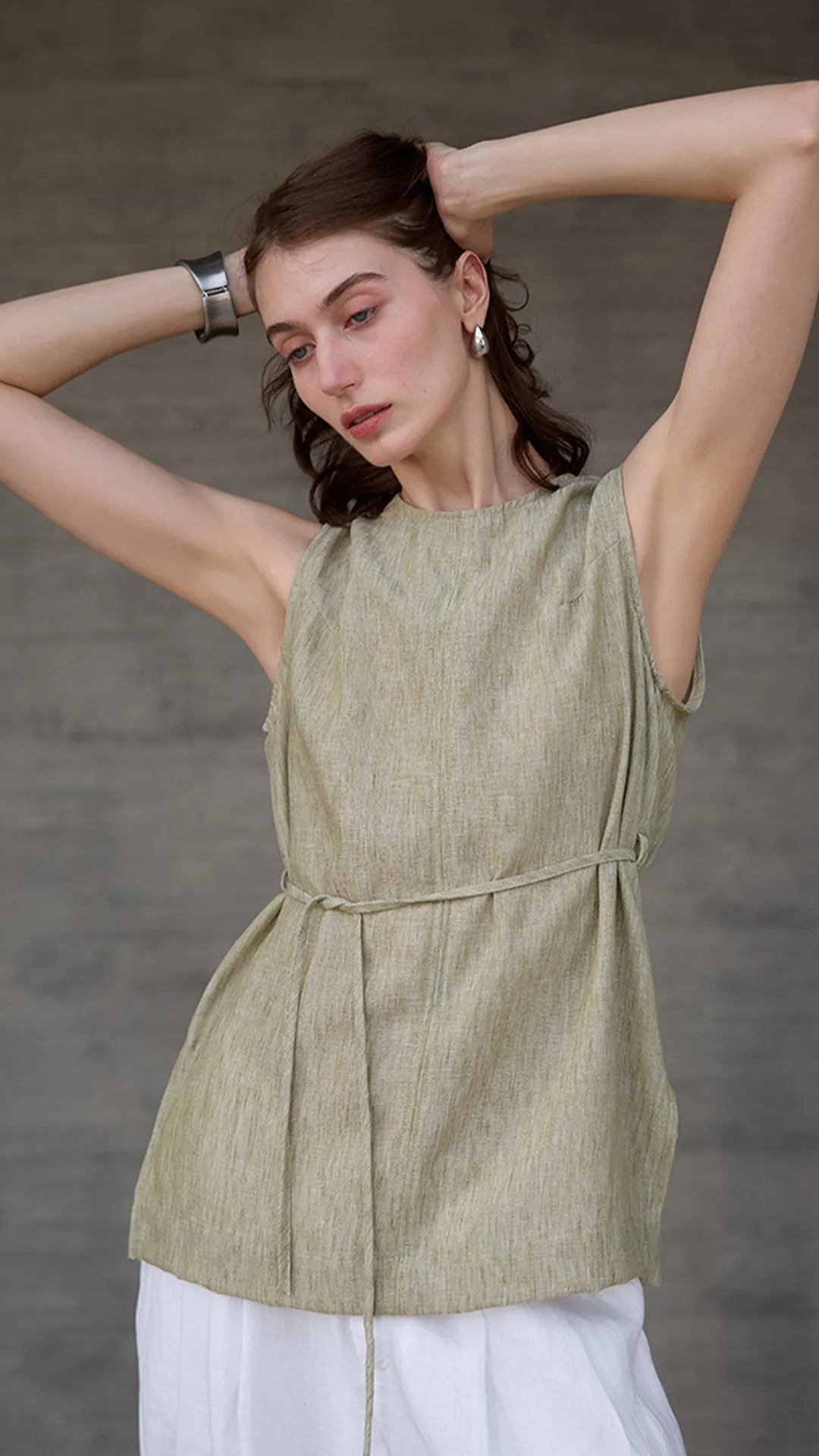 Women's Pure Linen Sleeveless Tie-Front Loose Top