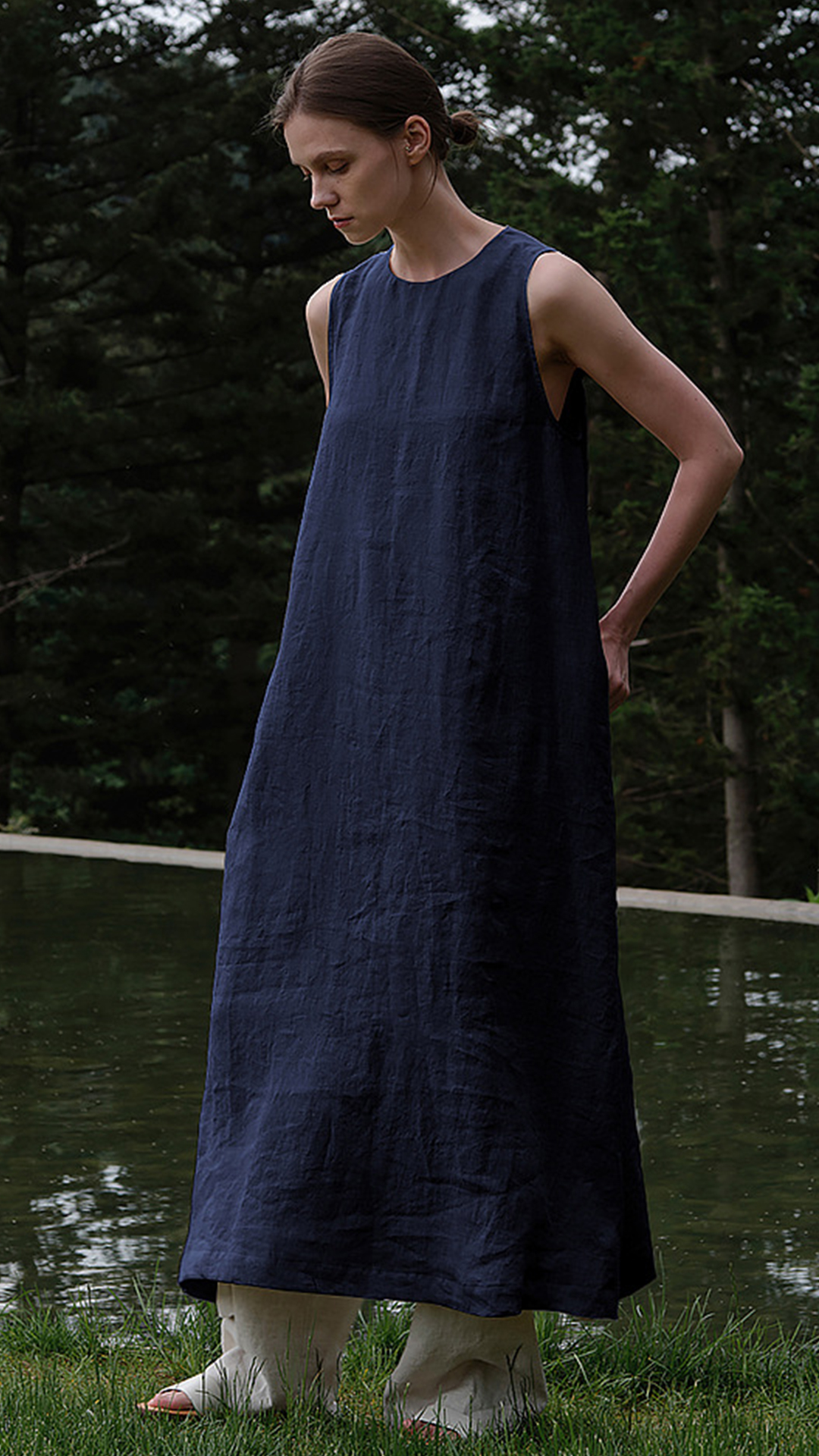 Women's French-style sleeveless open-back cutout dress with a pastoral aesthetic.