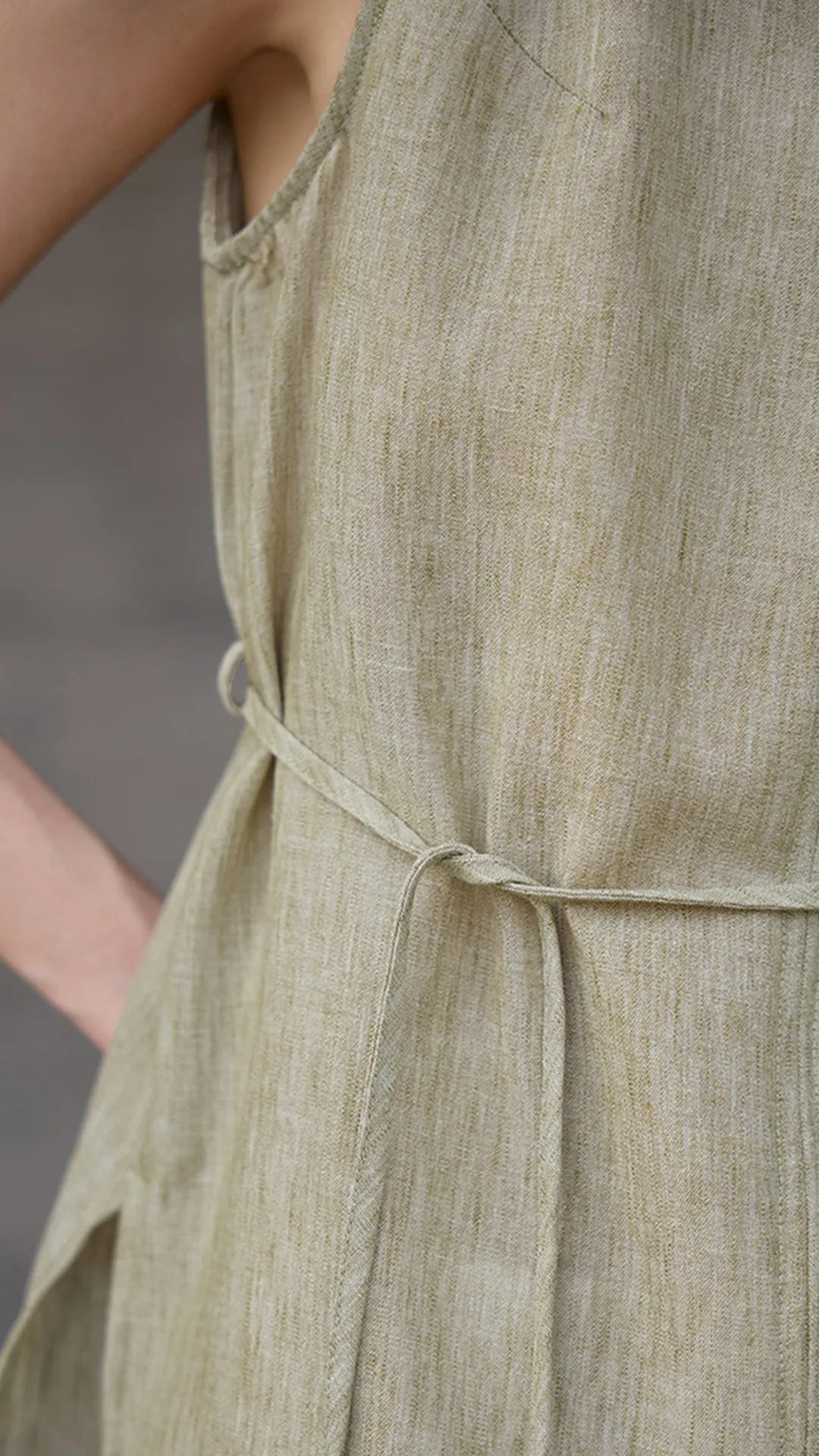 Women's Pure Linen Sleeveless Tie-Front Loose Top